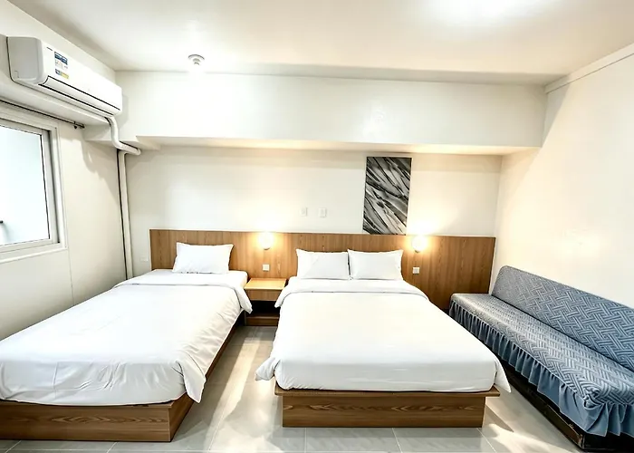 Two At La Vida Pasay 3* Manila